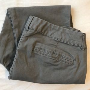 Old Navy Pixie Pants - size 10